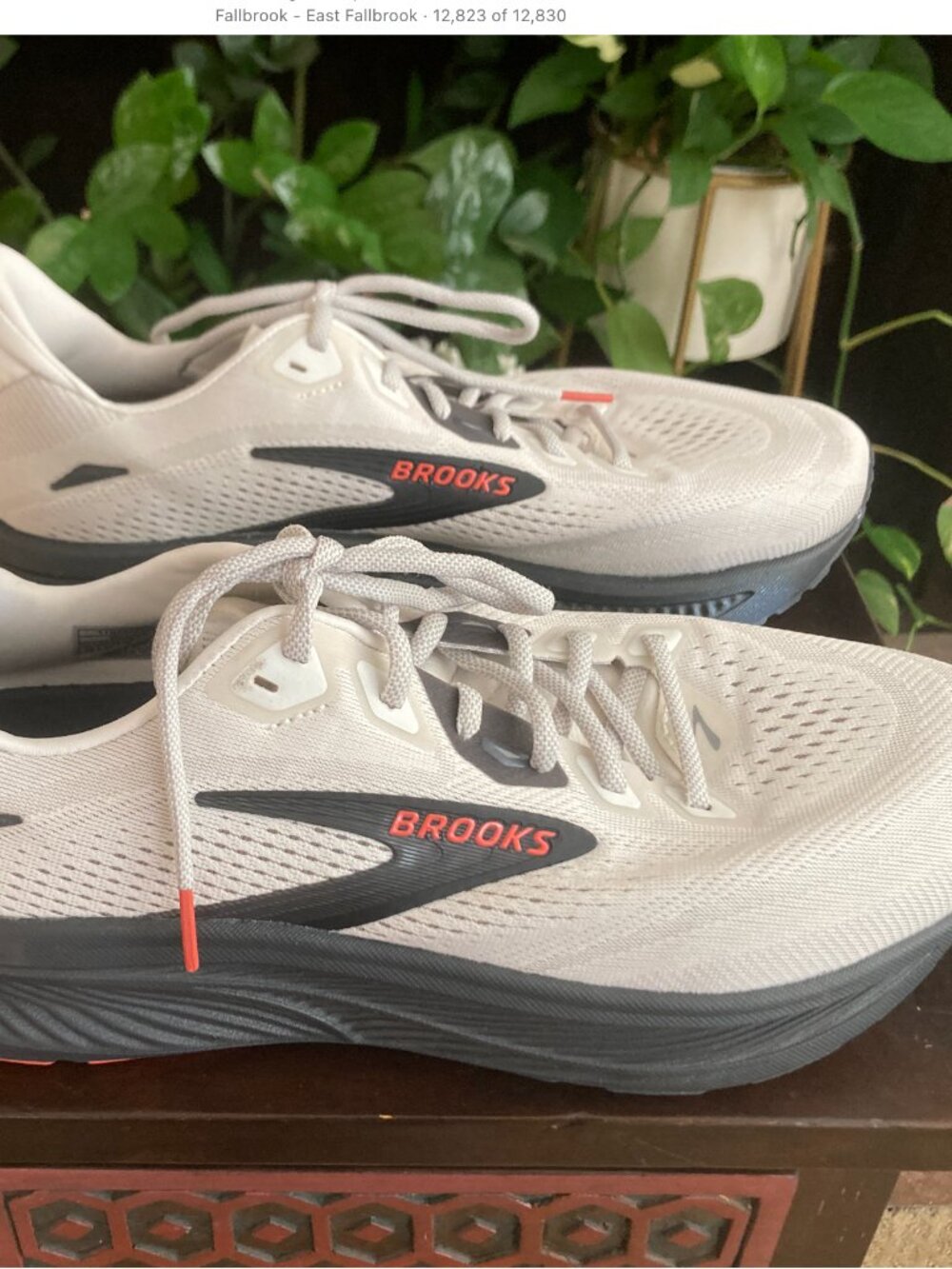 Men's Brooks Ghost 18 / Size 10 2E (WIDE) / Color - Coconut Pearl Tigerlily (#2) - Picture 5 of 11